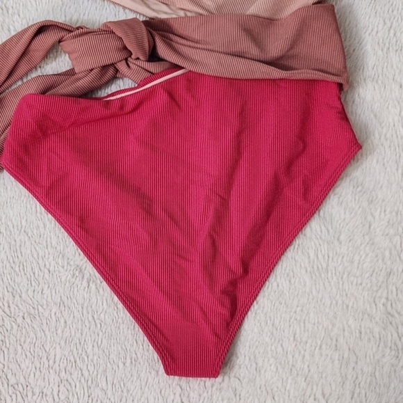 New!Beach Riot Claire One Piece Ribbed Swimsuit - Picture 8 of 12